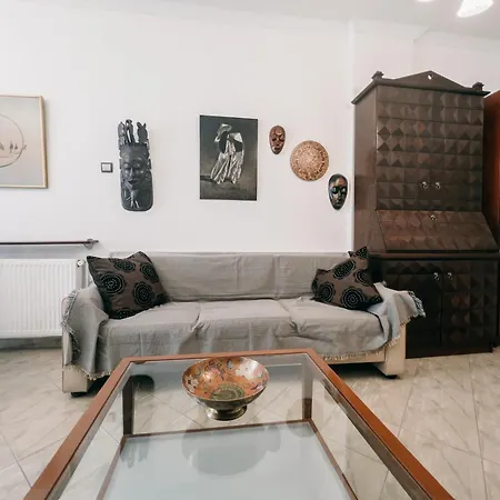 Homevision - Spacious And Warm - Very Apartament