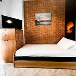 Apartament Homevision - Spacious And Warm - Very Salonic