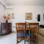 Apartament Homevision - Spacious And Warm - Very Salonic