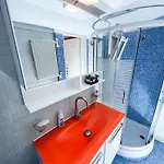 Homevision - Spacious And Warm - Very Salonic